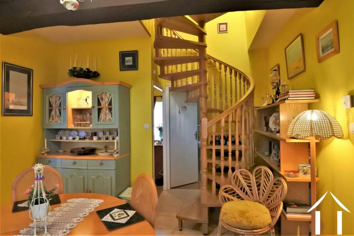 2 bedroom stone house, small garden and nice view. Burgundy - 4