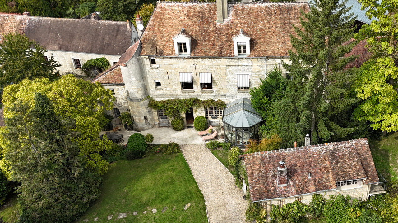 Val-d’Oise: 17th-Century Estate on 4,930 m² with 4 Independent Houses, Outbuildings and Swimming Pool - 4