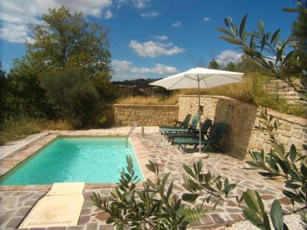 Romantic cottage with swimming pool - 2