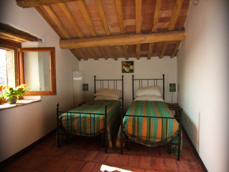 Romantic cottage with swimming pool - 5