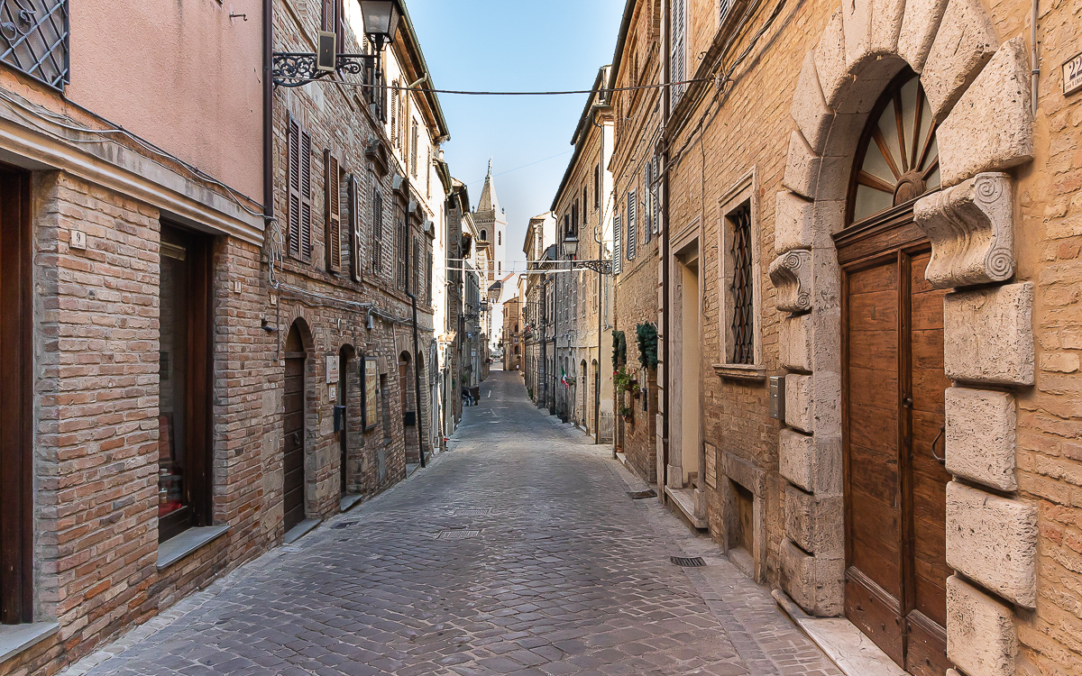 Casa Ciro is a charming house for sale nestled in the heart of Ripatransone's historic center