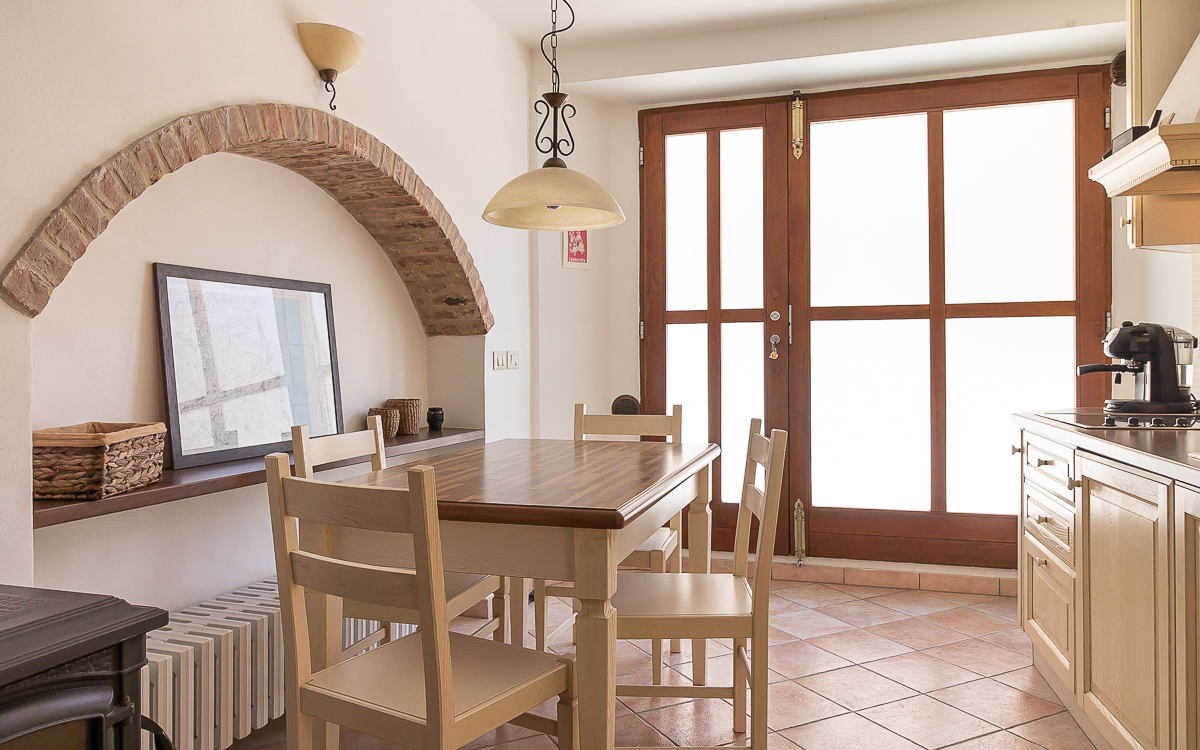 Casa Ciro is a charming house for sale nestled in the heart of Ripatransone's historic center - 2