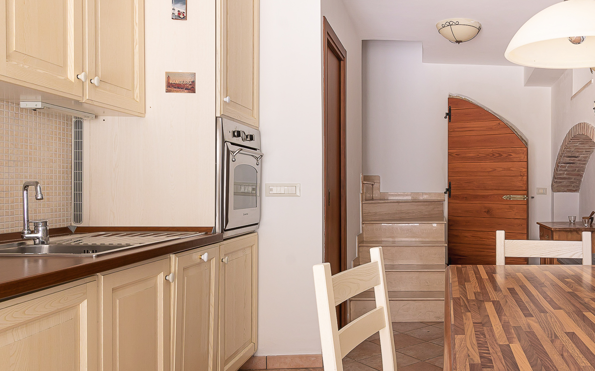 Casa Ciro is a charming house for sale nestled in the heart of Ripatransone's historic center - 4