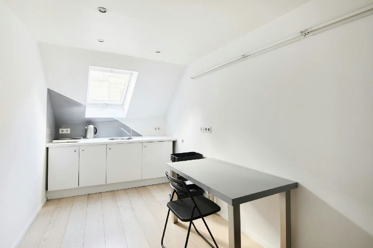 A charming pied-à-terre between Rue de Seine and Odéon - 4