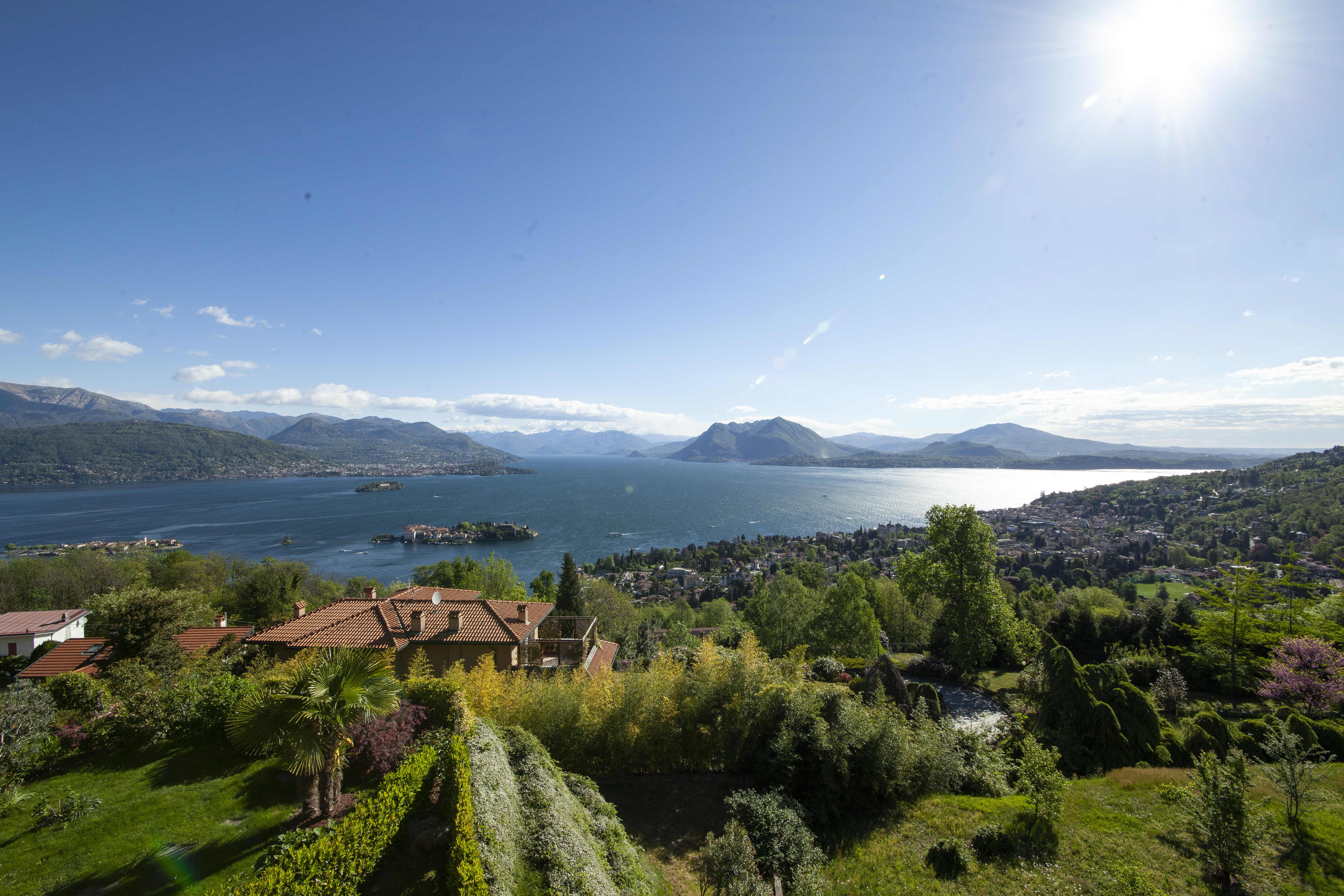 Stresa Villa in exclusive residence with breathtaking views over the Borromean Gulf