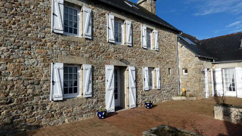Elegant stone property with pool & outbuildings, quiet location close to Paimpol & 15km from beautiful beaches
