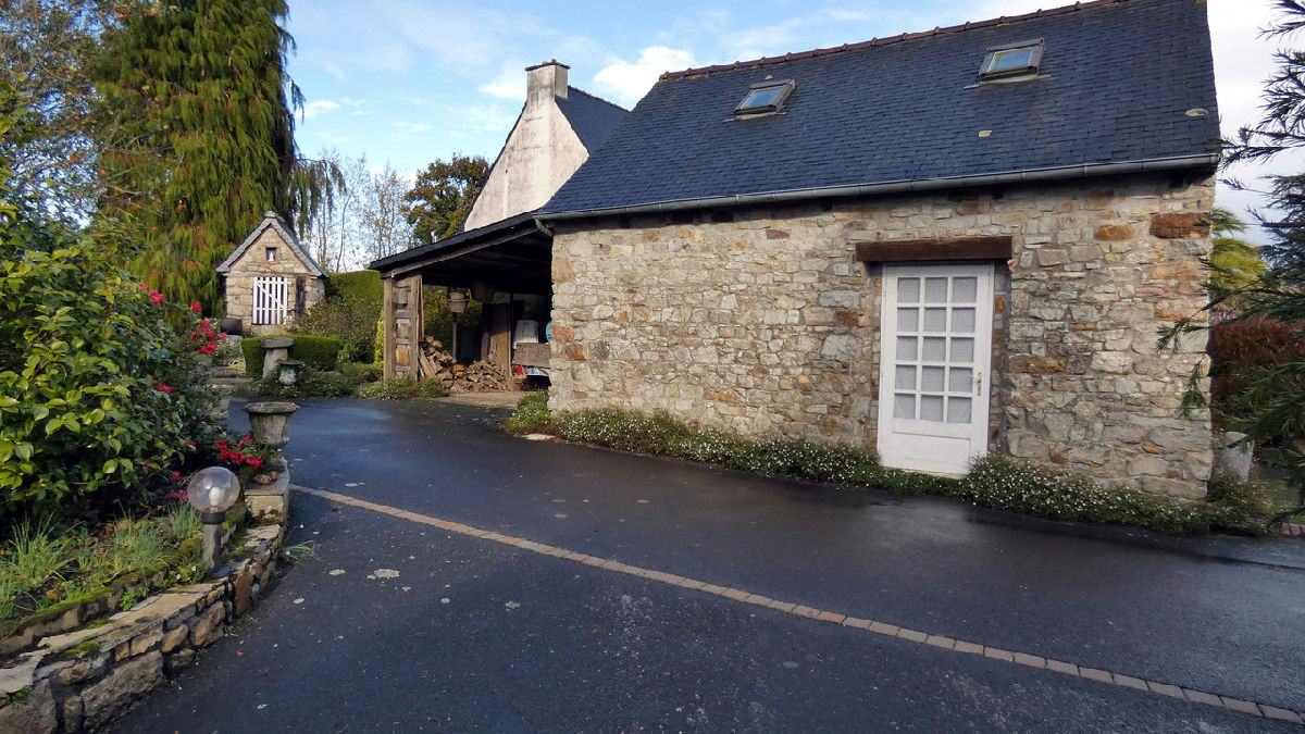 Elegant stone property with pool & outbuildings, quiet location close to Paimpol & 15km from beautiful beaches - 6