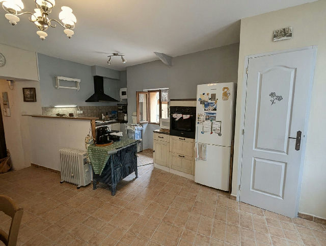 Real estate complex including an apartment and a studio - 2