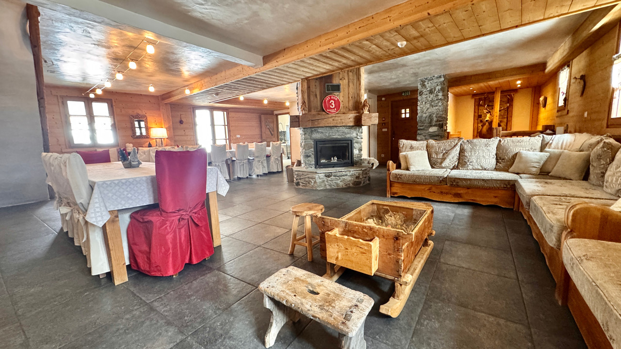 A rare alpine retreat in an exceptional setting, ready to operate as a turnkey business - 2