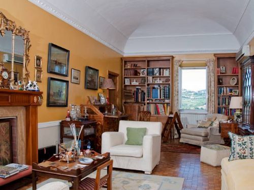 Palazzo in Historical Centre - 2