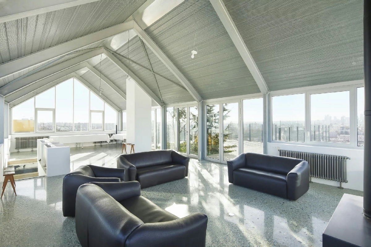 A penthouse with a rooftop terrace and a view - 9